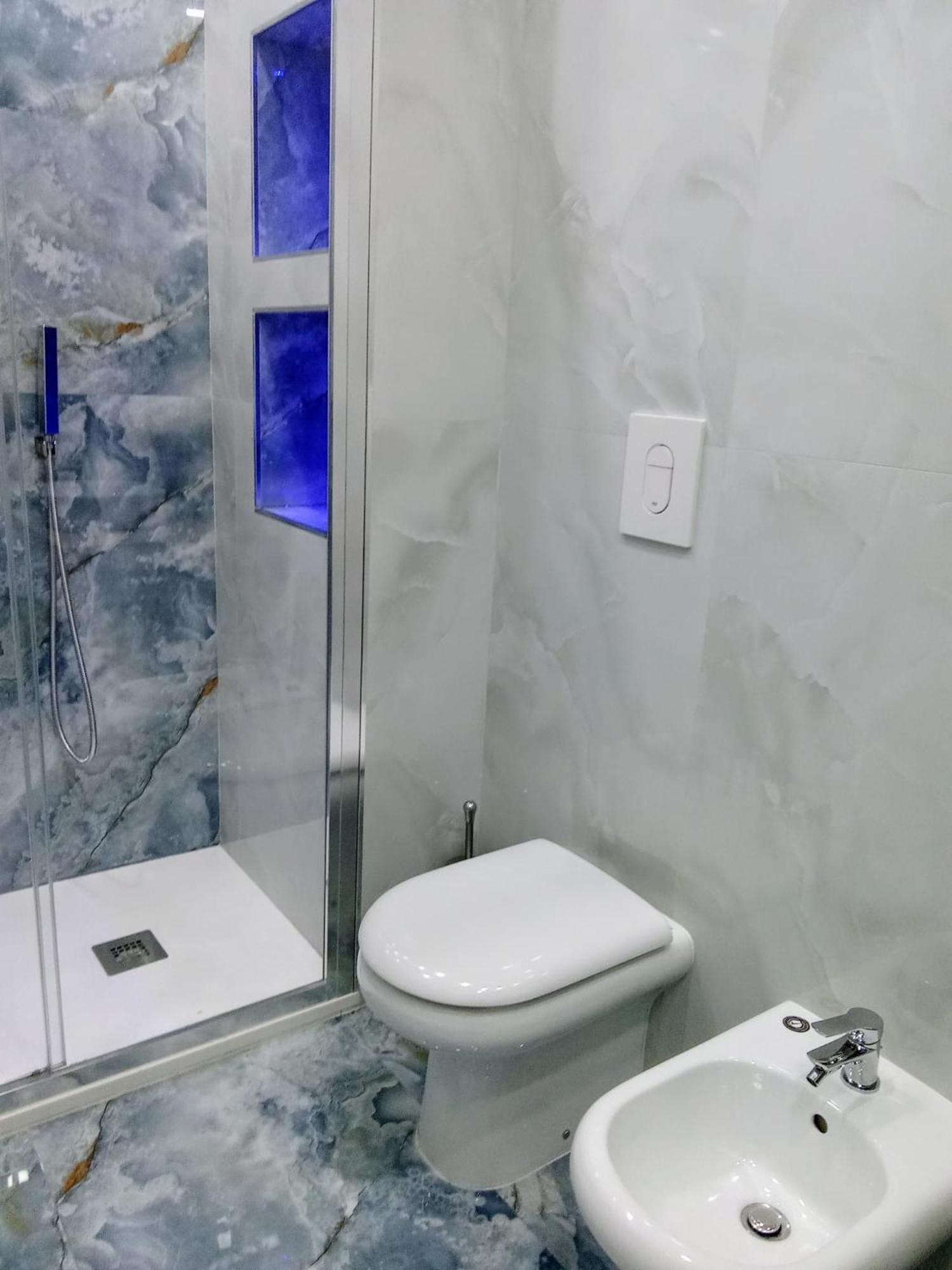 Appartement La Casa Di Viviana Duomo Centro Storico Di Naples